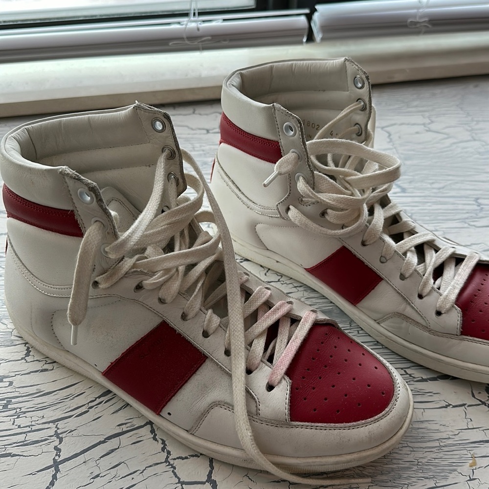 Saint Laurent high top sneakers excellent condition no sole wear